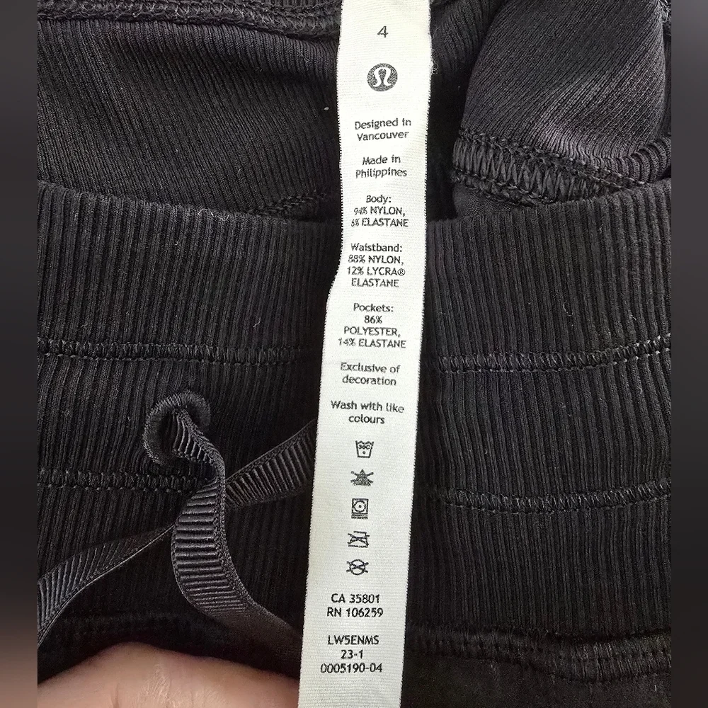 lululemon athletica lightweight black